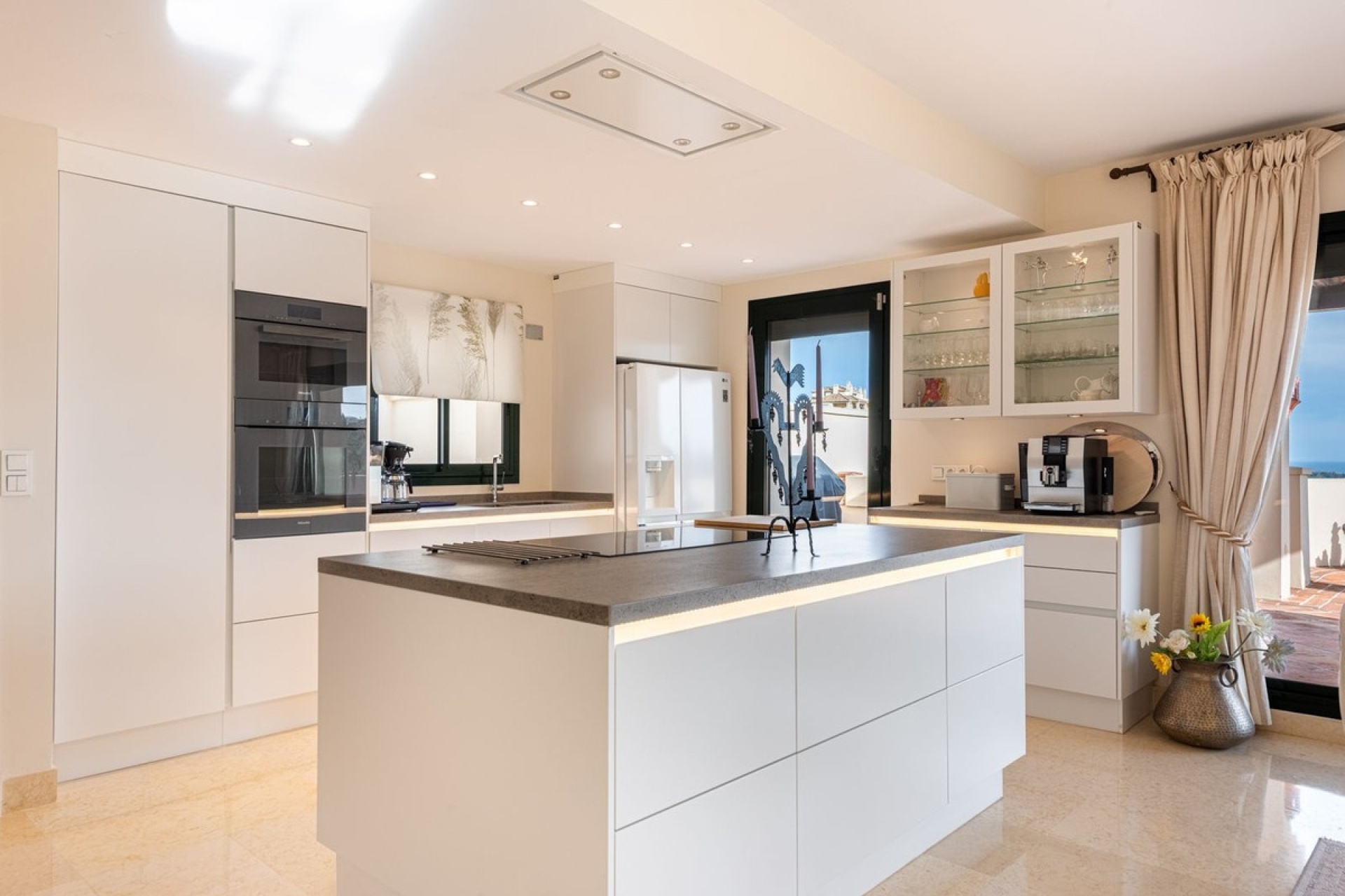 Resale - apartment - Benahavís - Benahavís Centro