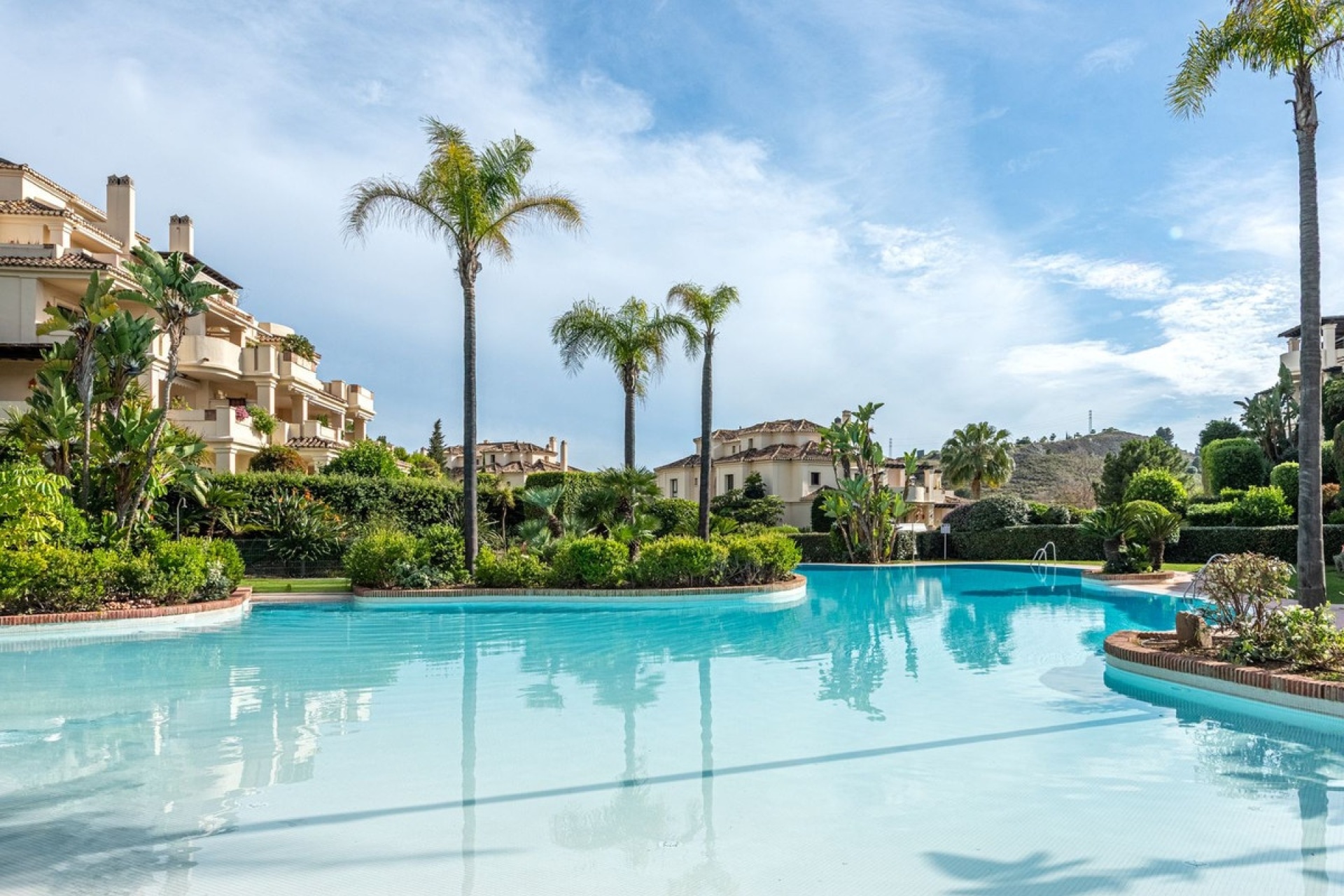 Resale - apartment - Benahavís - Benahavís Centro