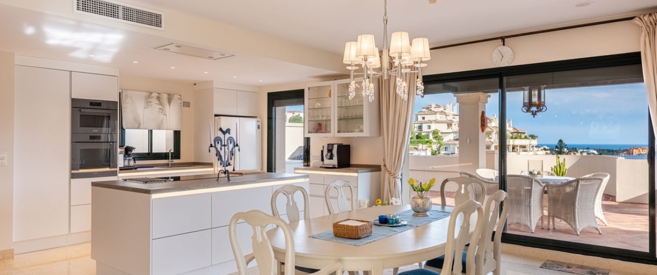 Resale - apartment - Benahavís - Benahavís Centro