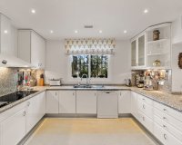 Resale - apartment - Benahavís - La Heredia