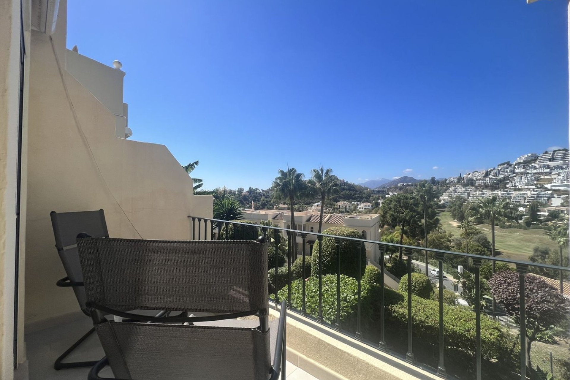 Resale - apartment - Benahavís - La Quinta