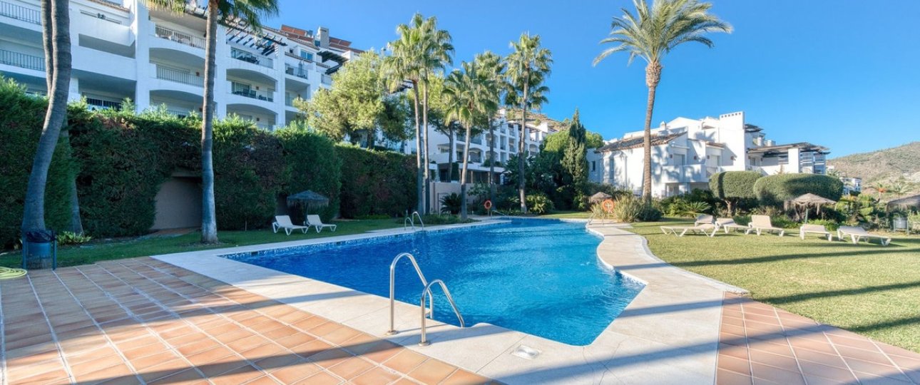 Resale - apartment - Benahavís - La Quinta