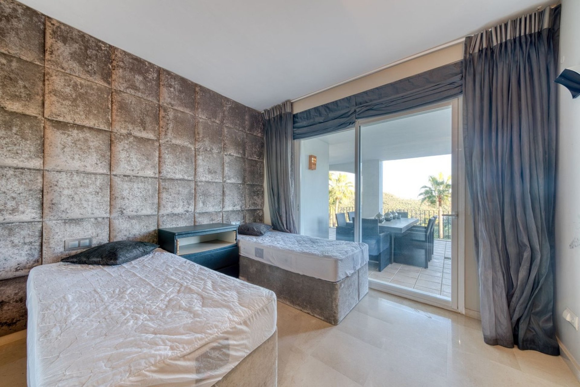 Resale - apartment - Benahavís - La Quinta