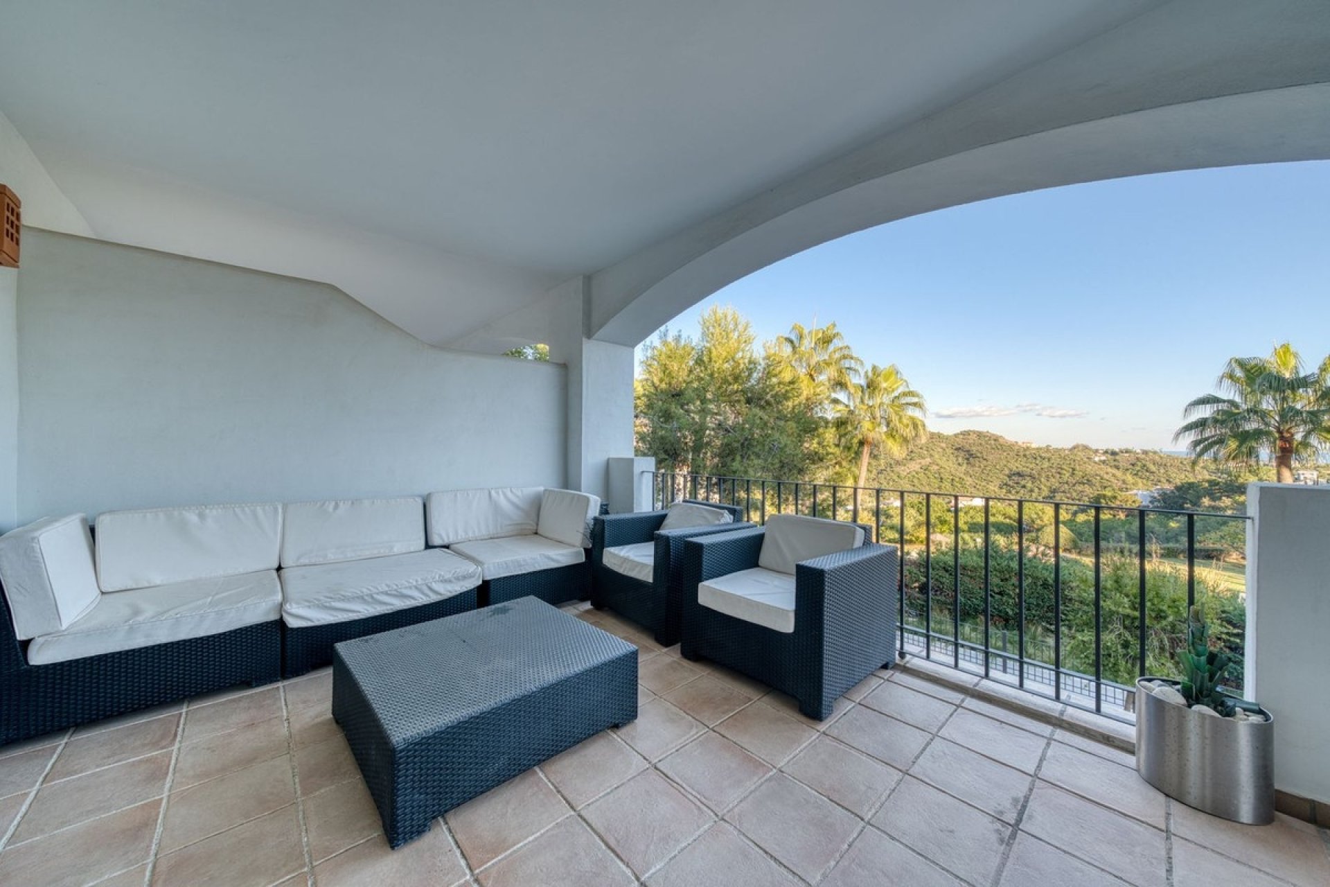 Resale - apartment - Benahavís - La Quinta