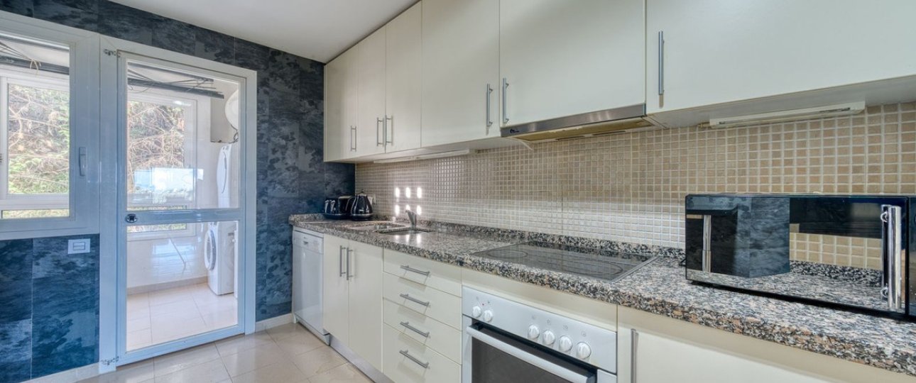 Resale - apartment - Benahavís - La Quinta