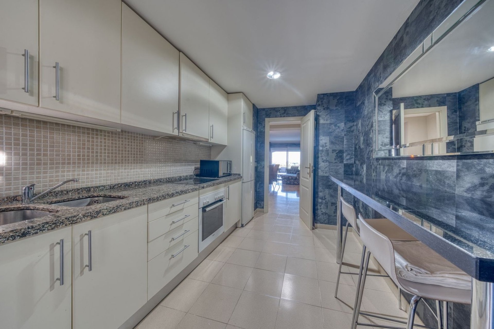 Resale - apartment - Benahavís - La Quinta