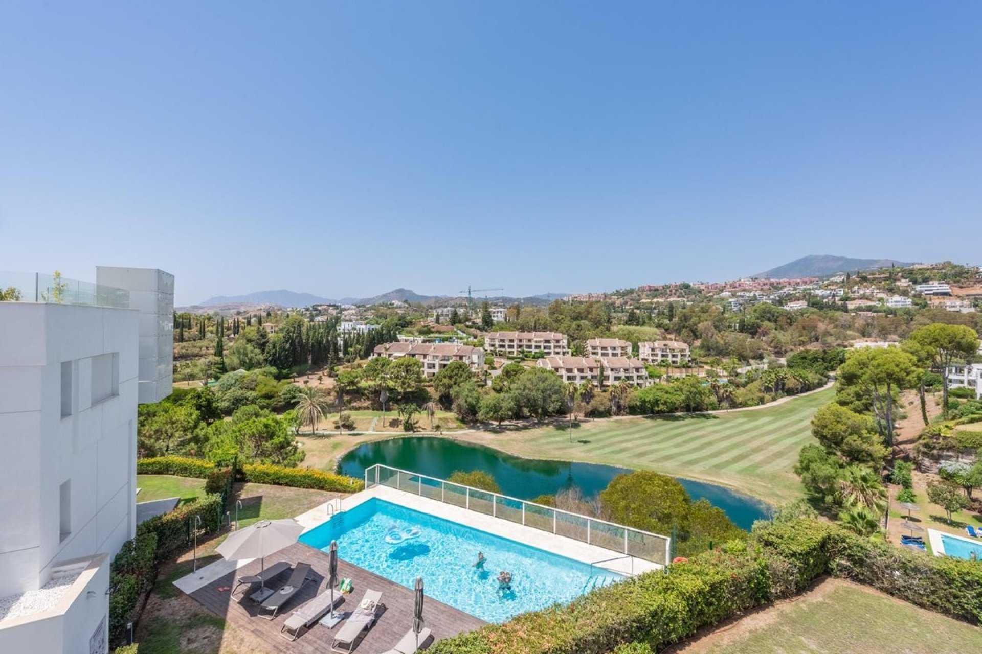 Resale - apartment - Benahavís - La Quinta