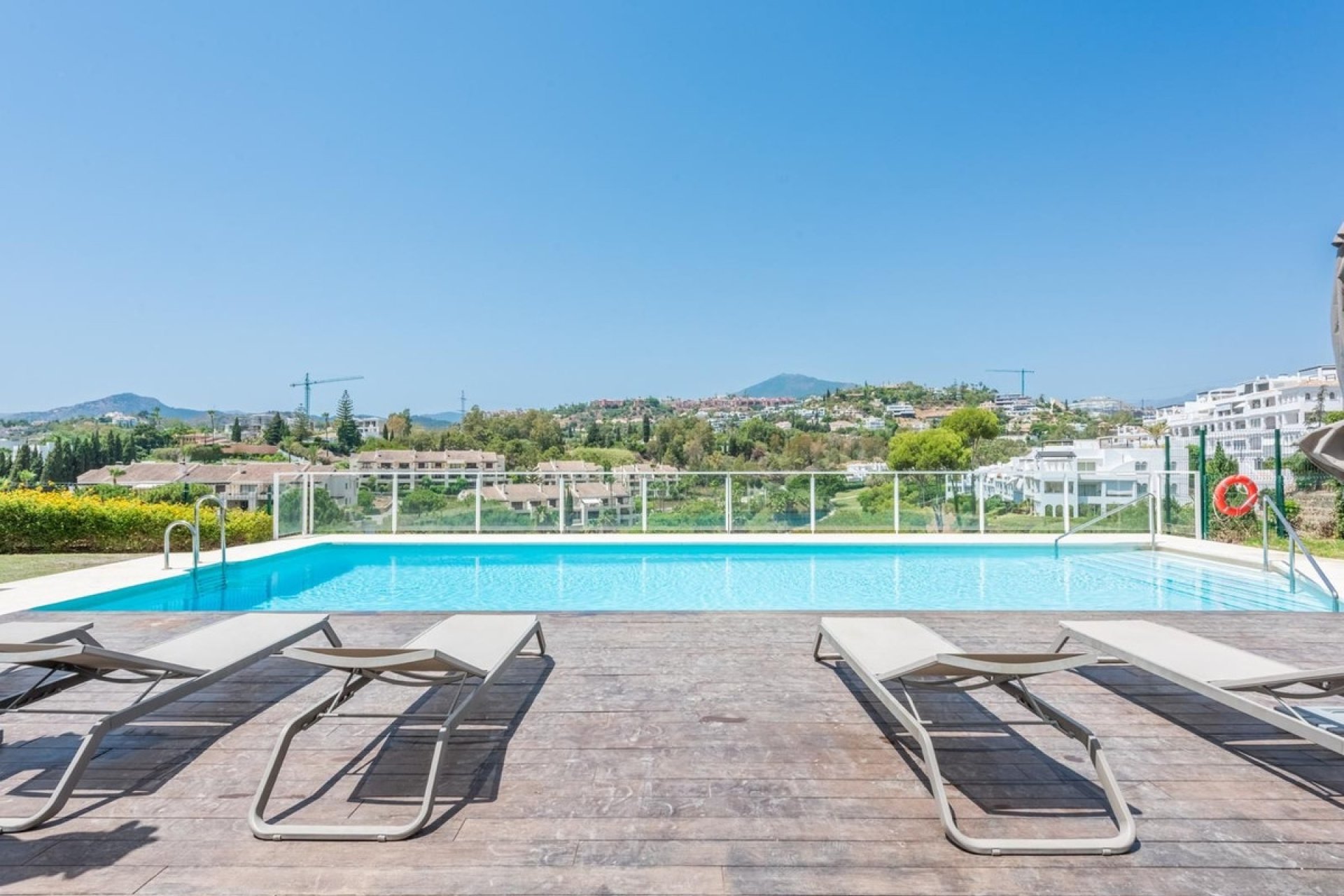 Resale - apartment - Benahavís - La Quinta