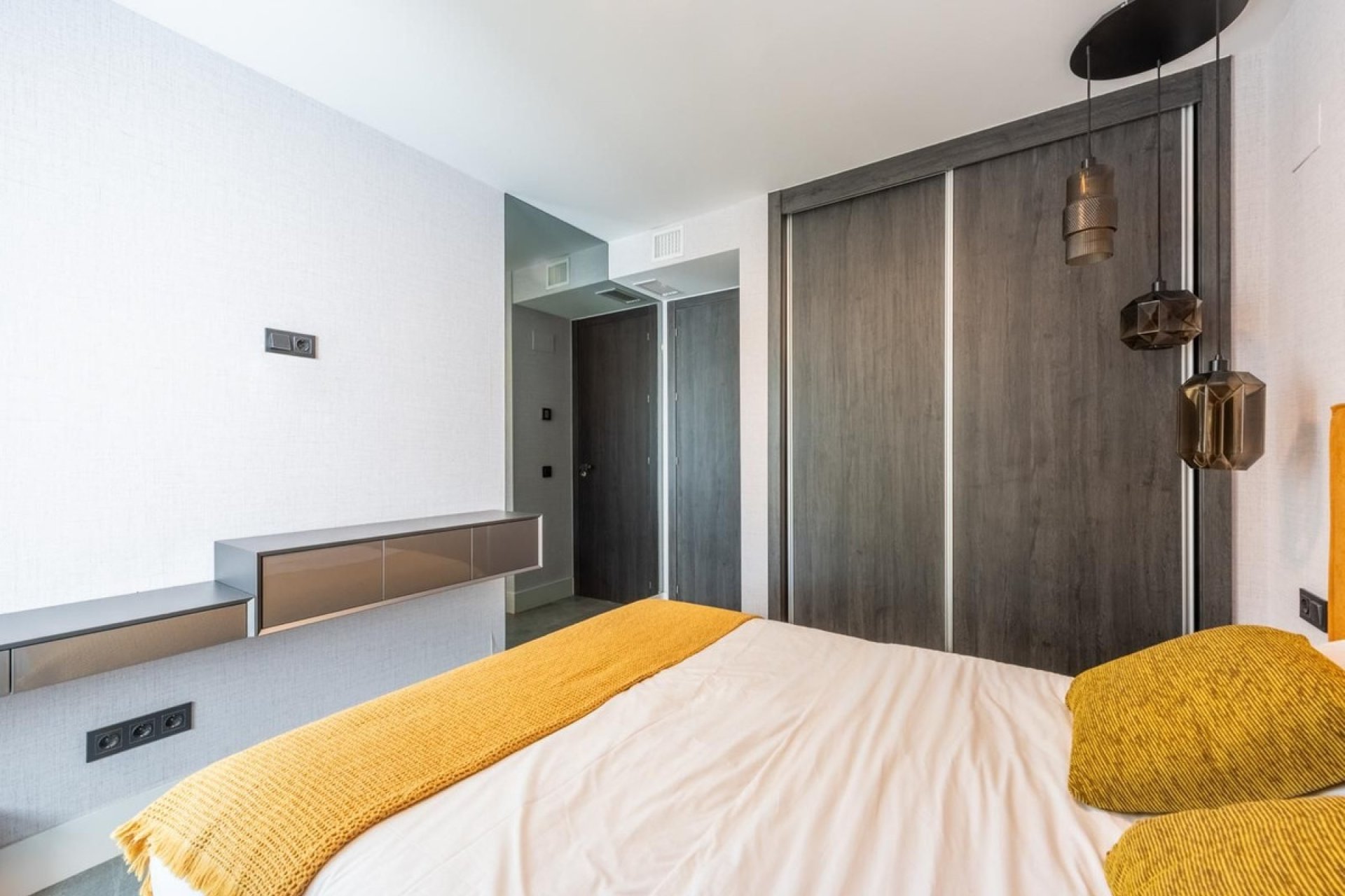 Resale - apartment - Benahavís - La Quinta