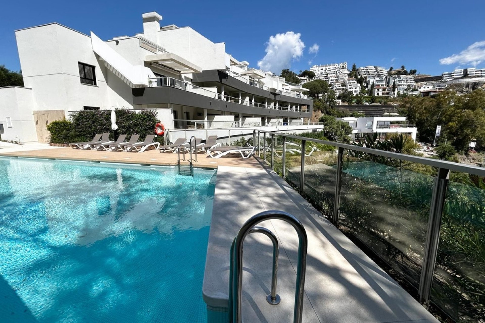 Resale - apartment - Benahavís - La Quinta