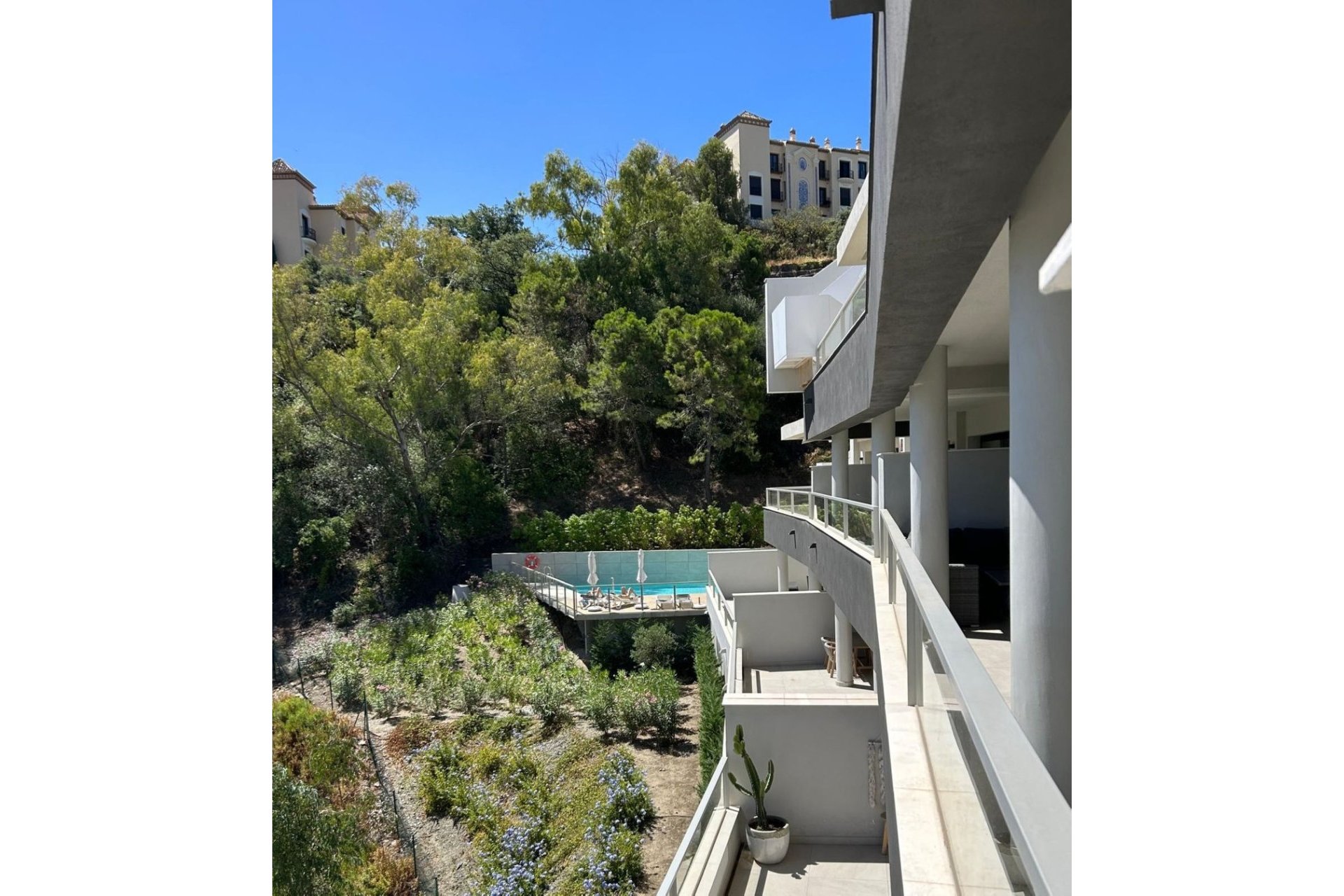 Resale - apartment - Benahavís - La Quinta
