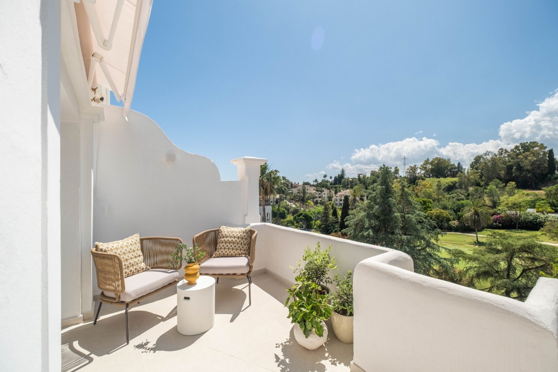 Resale - apartment - Benahavís - La Quinta