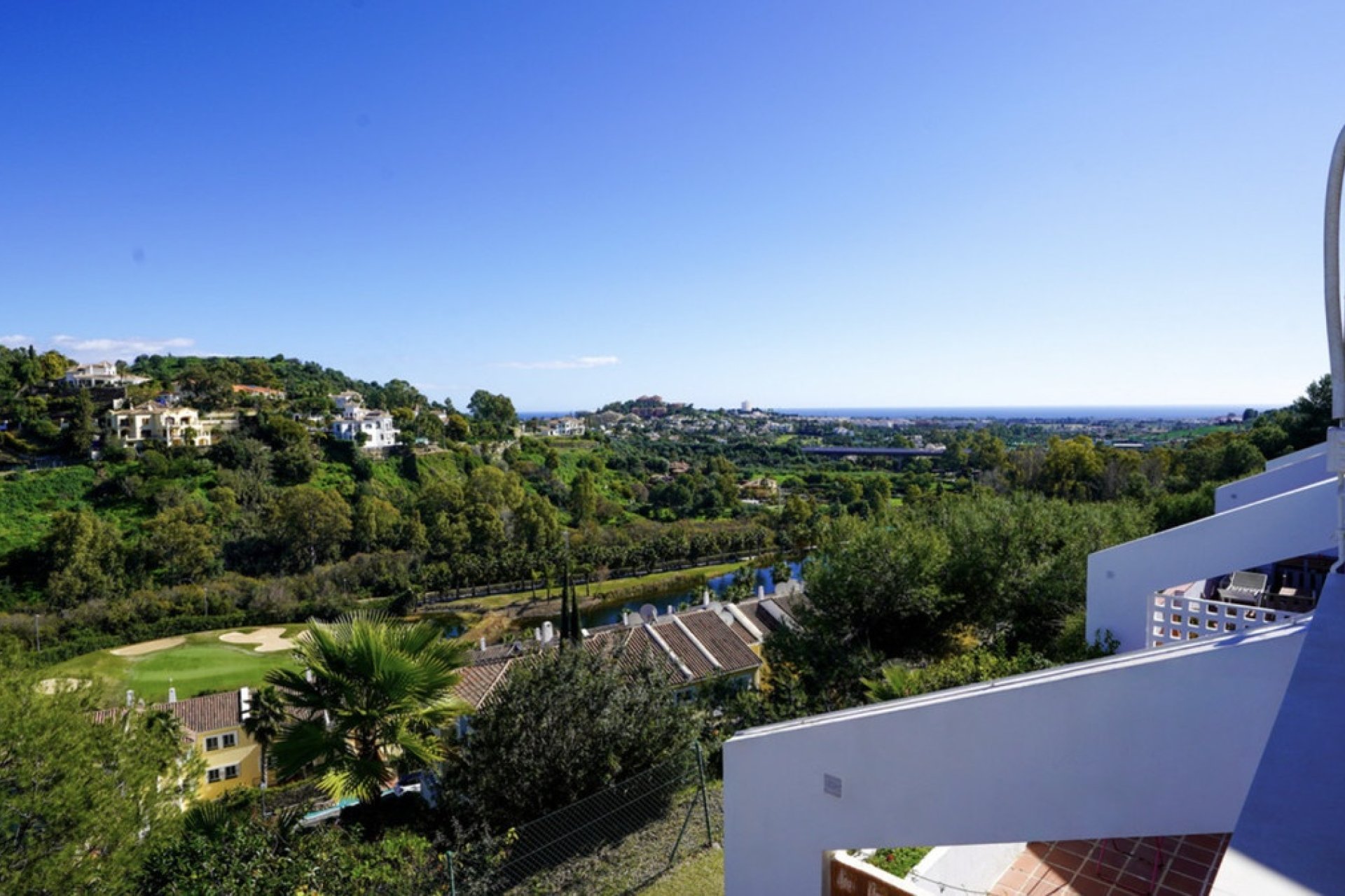 Resale - apartment - Benahavís - La Quinta