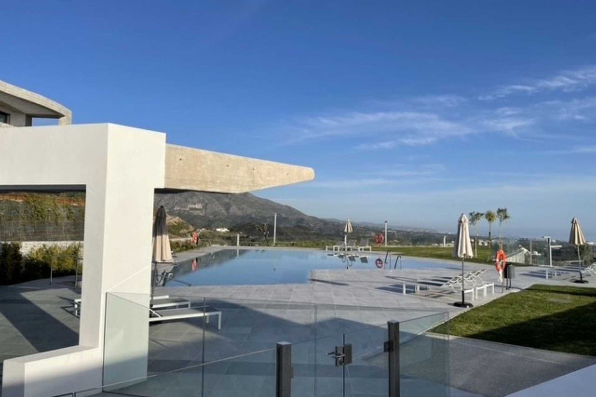 Resale - apartment - Benahavís - La Quinta