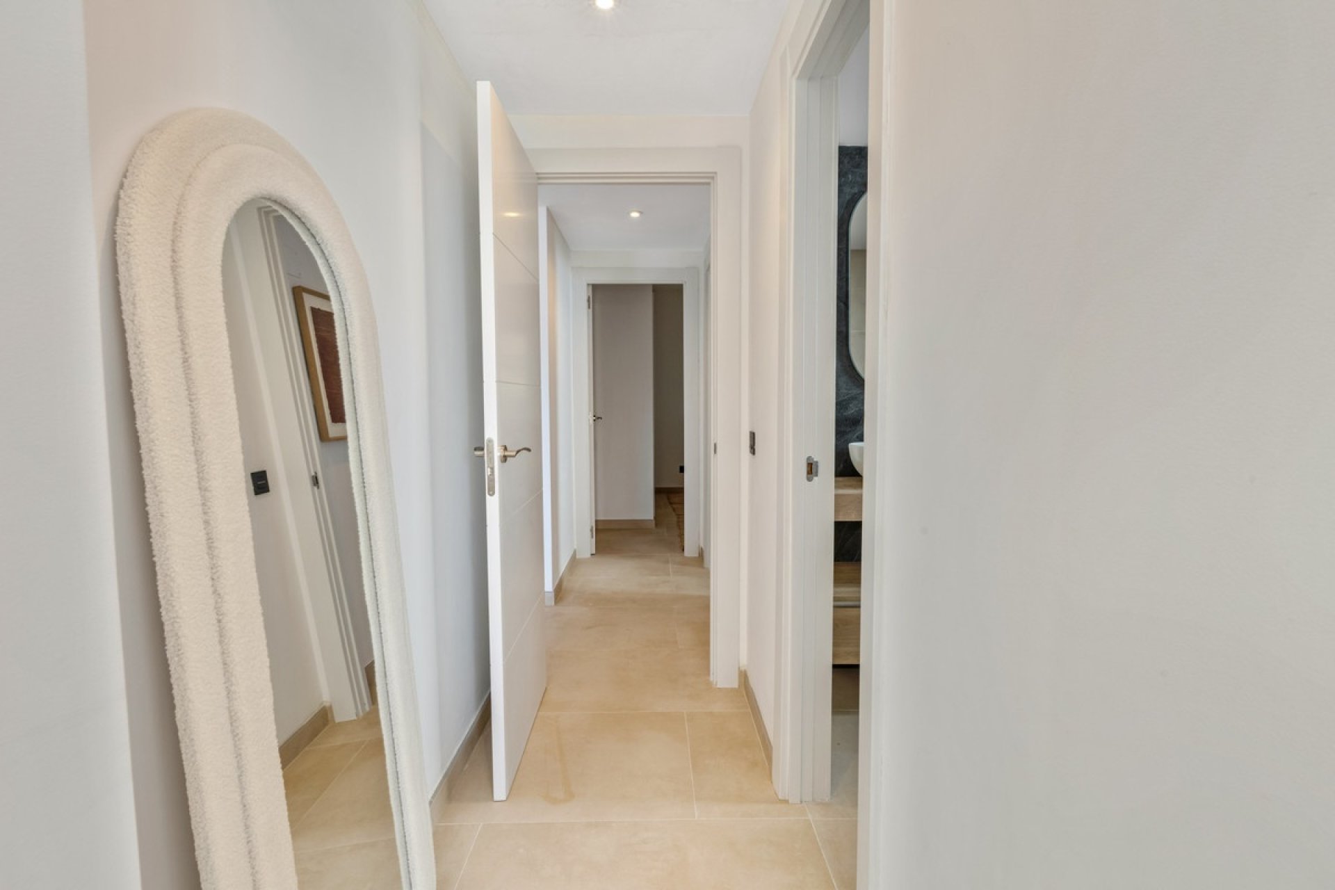 Resale - apartment - Benahavís - La Quinta