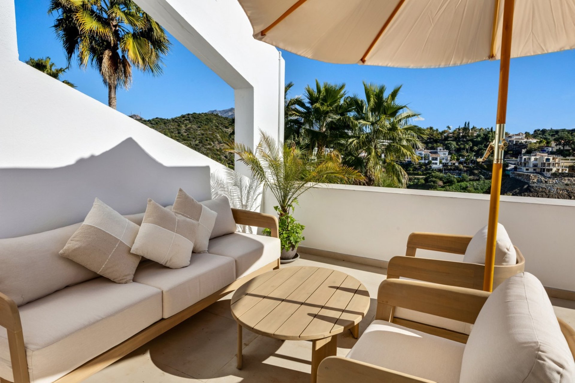 Resale - apartment - Benahavís - La Quinta