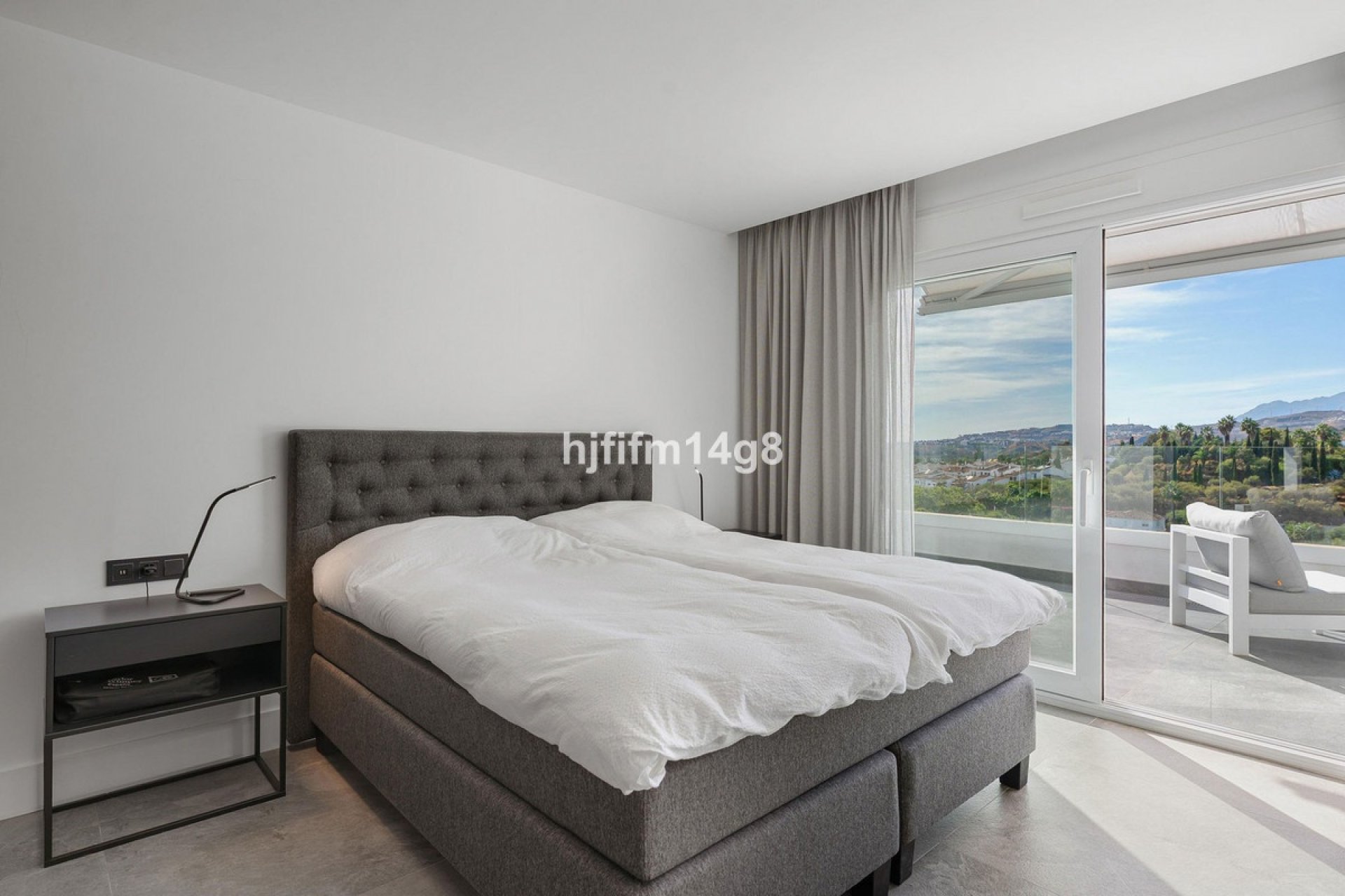 Resale - apartment - Benahavís - La Quinta