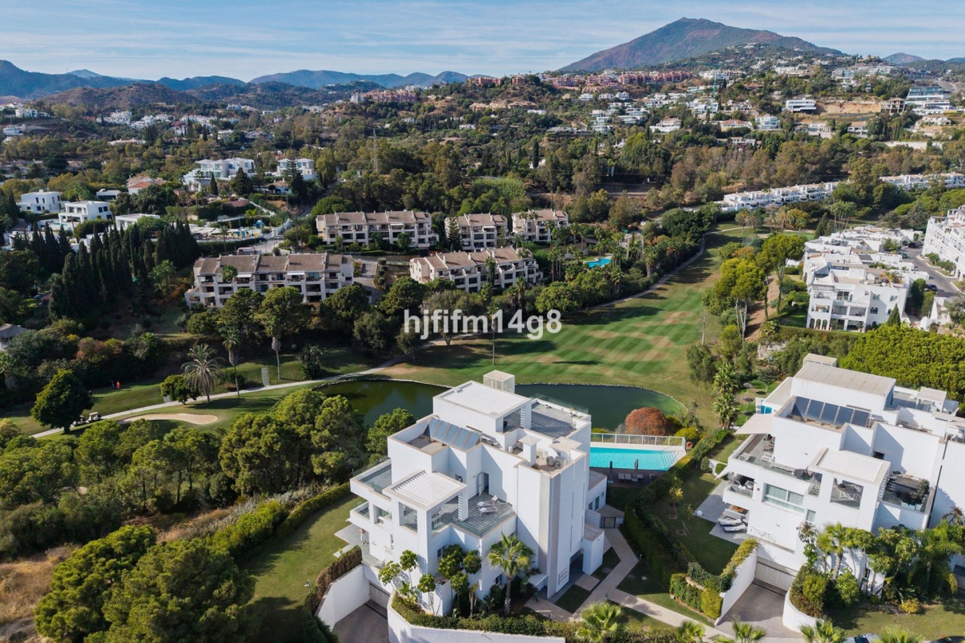 Resale - apartment - Benahavís - La Quinta