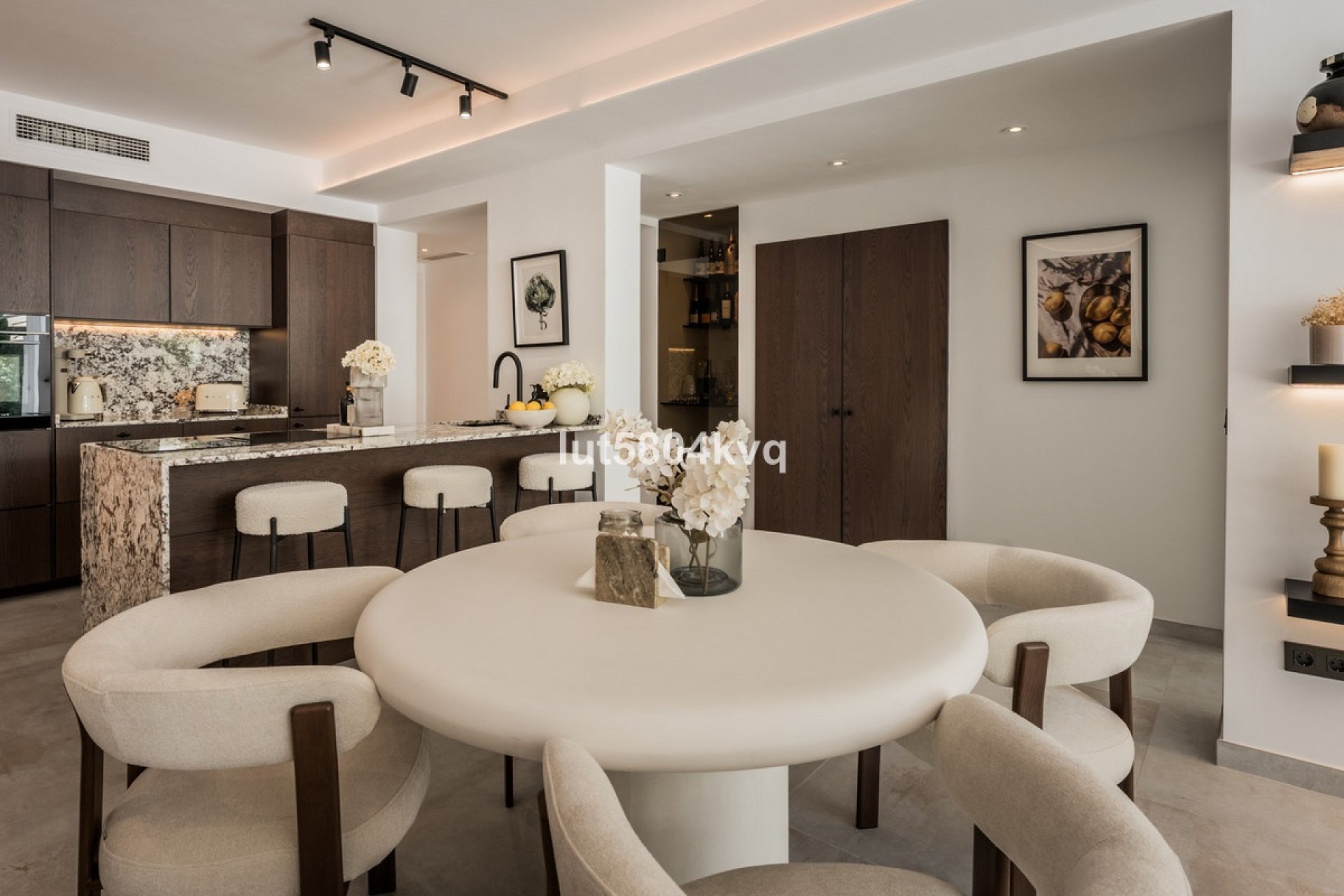 Resale - apartment - Benahavís - La Quinta