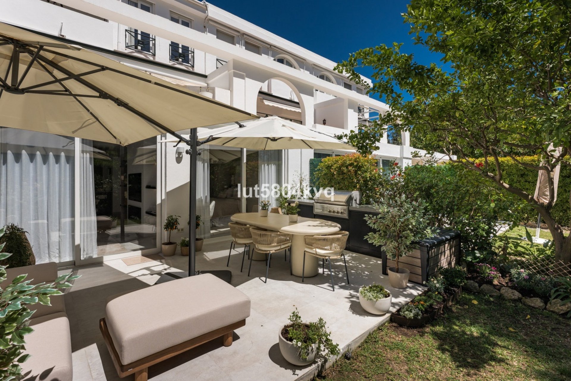 Resale - apartment - Benahavís - La Quinta