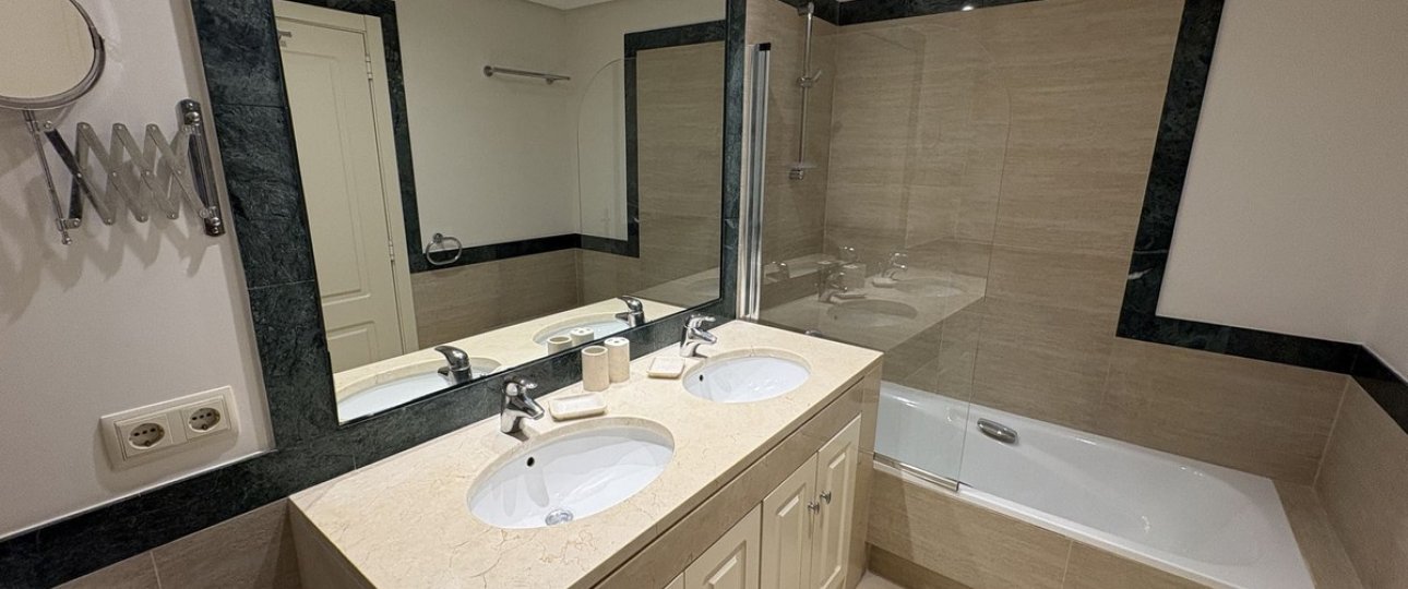 Resale - apartment - Benahavís - La Quinta