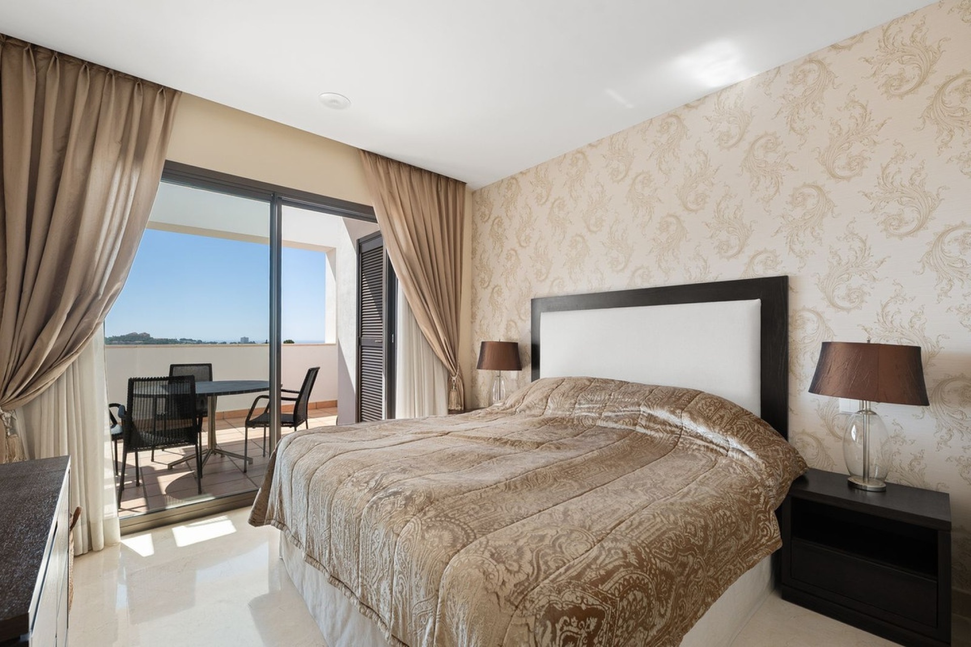 Resale - apartment - Benahavís - La Quinta