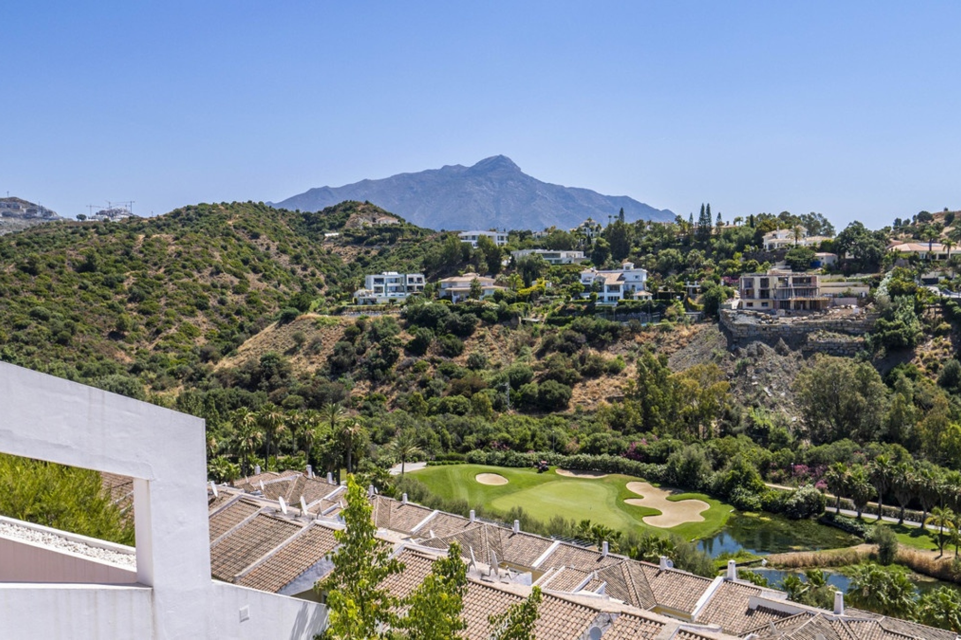Resale - apartment - Benahavís - La Quinta