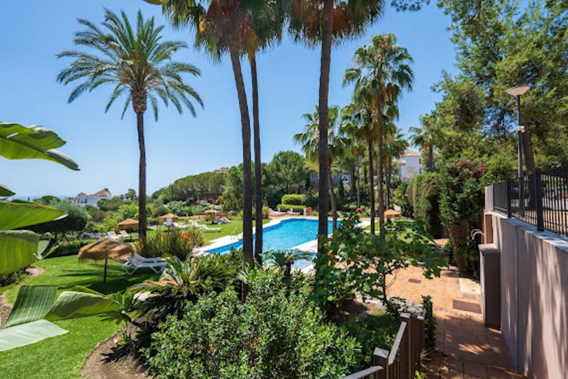 Resale - apartment - Benahavís - La Quinta