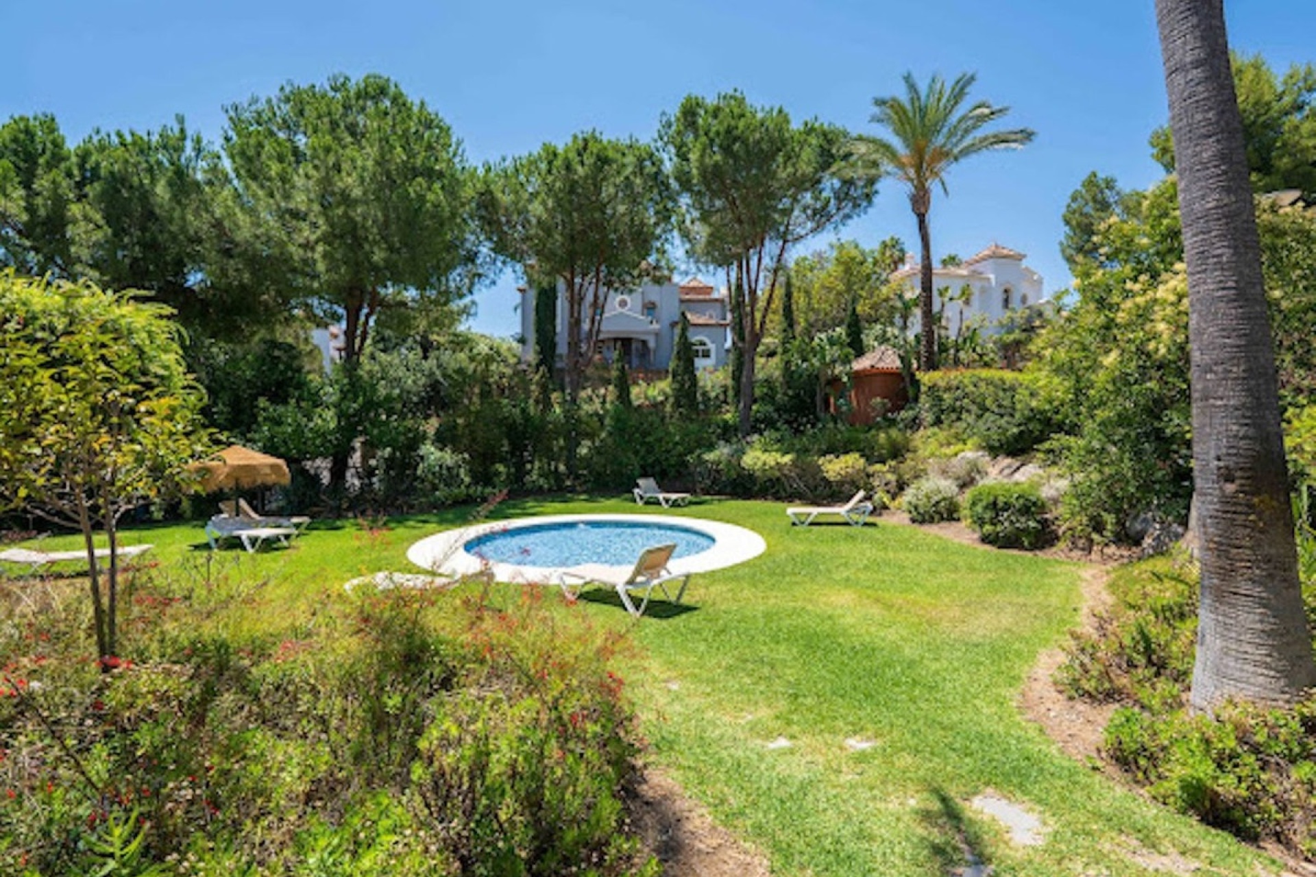 Resale - apartment - Benahavís - La Quinta