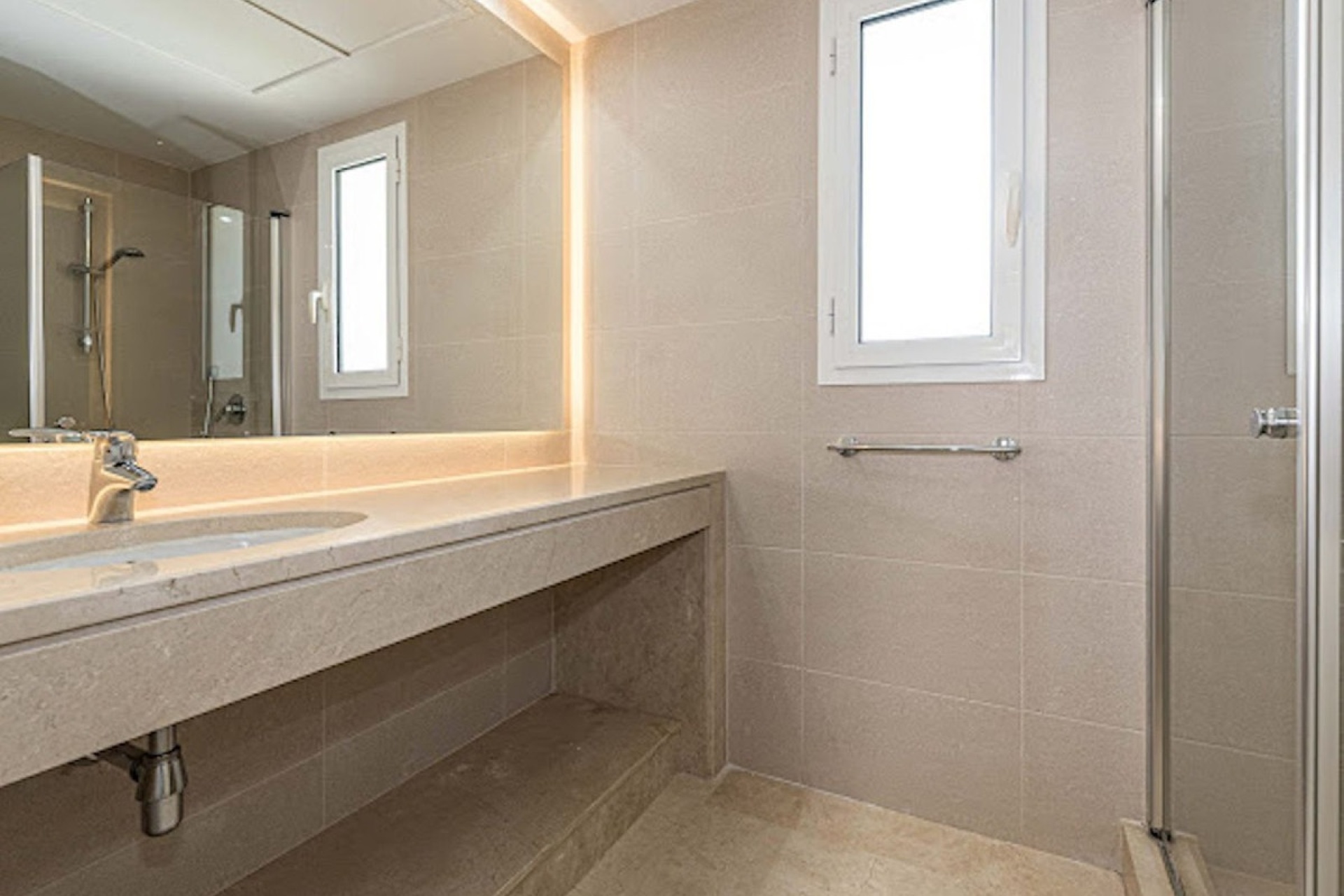 Resale - apartment - Benahavís - La Quinta
