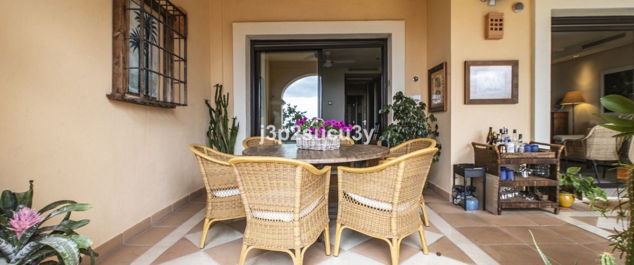 Resale - apartment - Benahavís - La Quinta