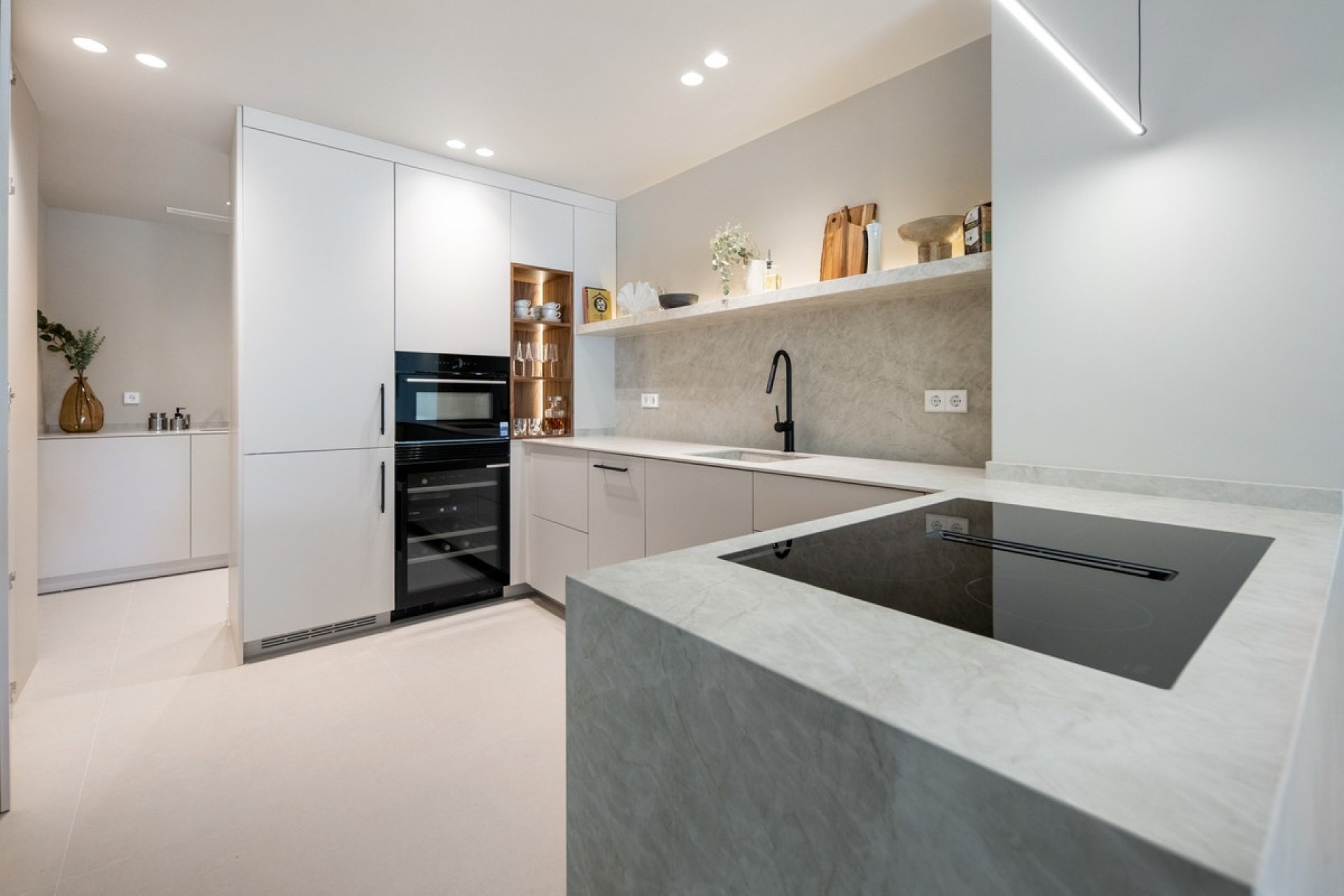 Resale - apartment - Benahavís - La Quinta