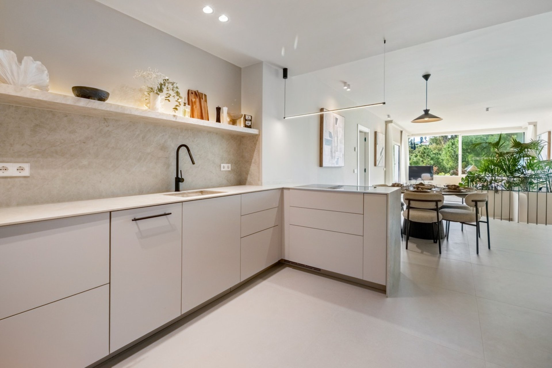 Resale - apartment - Benahavís - La Quinta