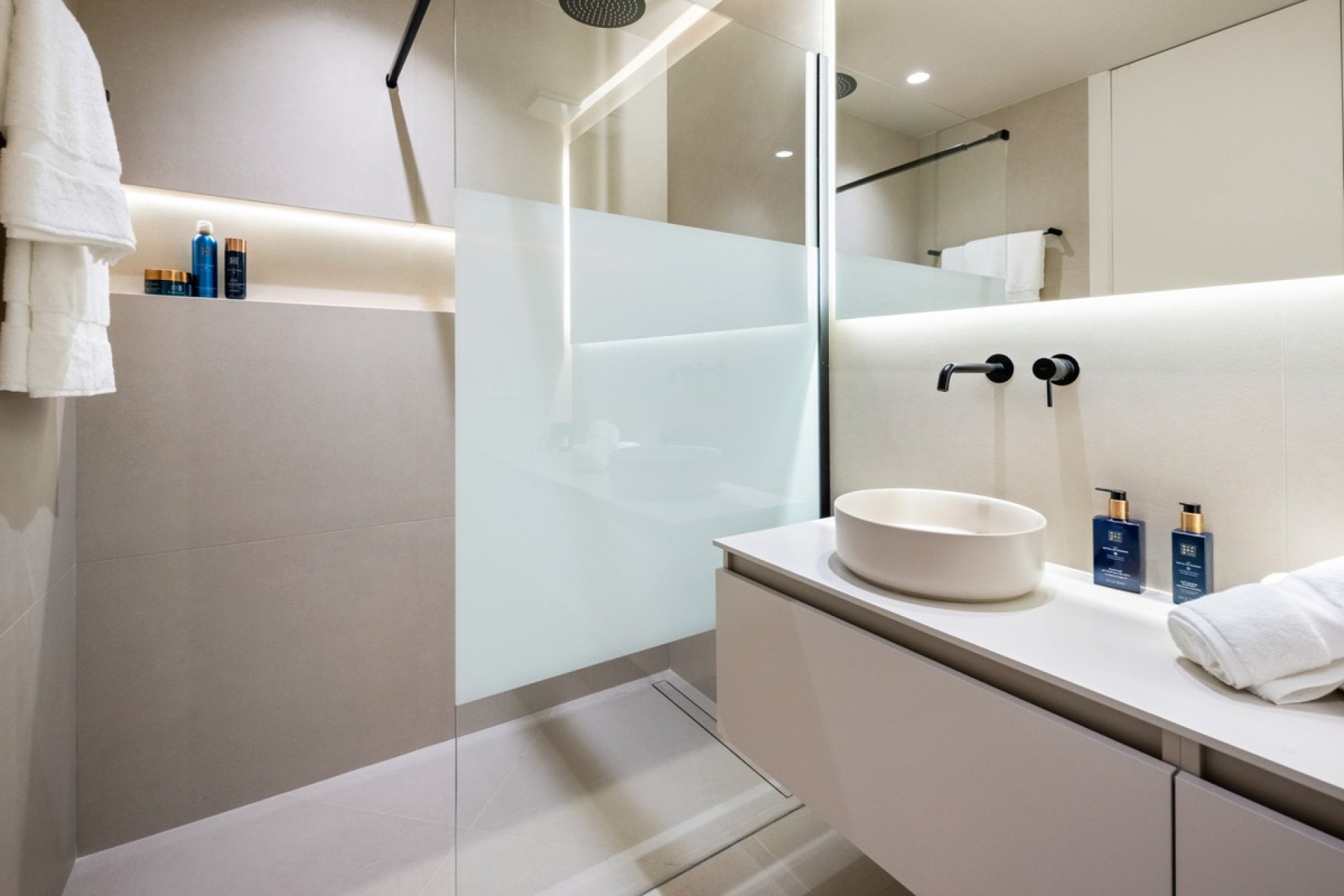 Resale - apartment - Benahavís - La Quinta