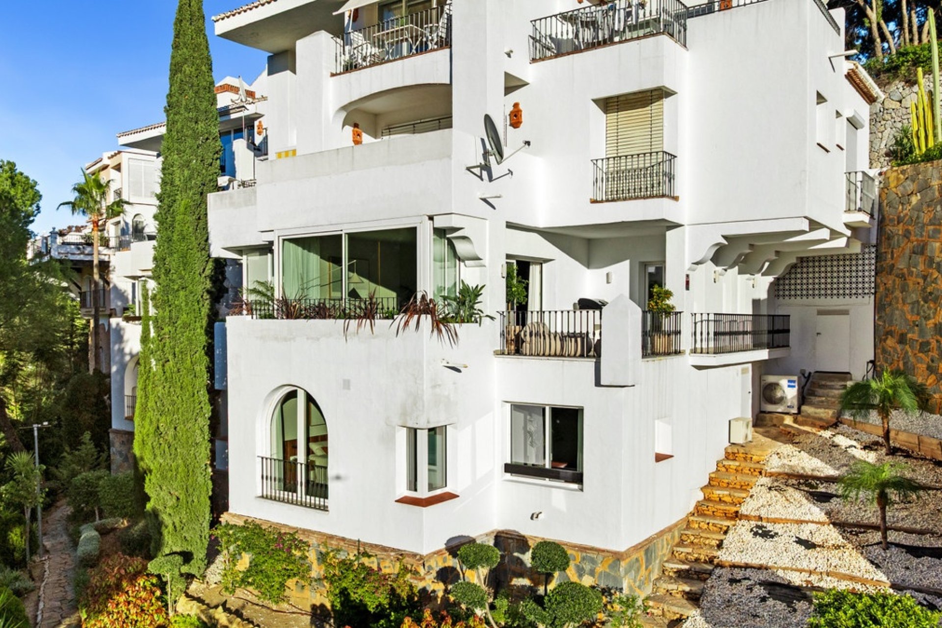 Resale - apartment - Benahavís - La Quinta