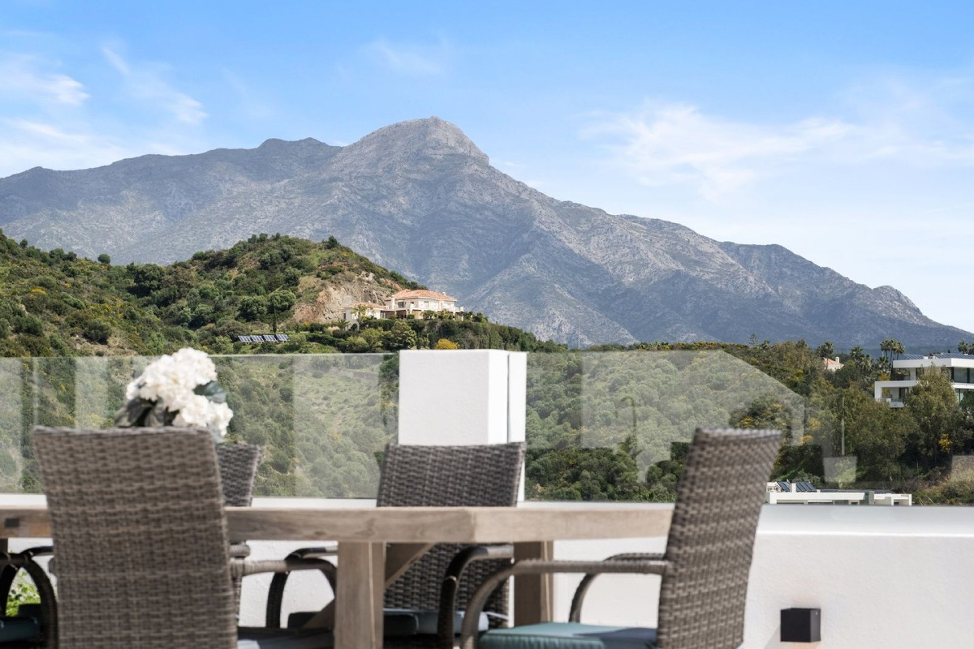 Resale - apartment - Benahavís - La Quinta