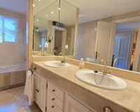Resale - apartment - Benahavís - La Quinta