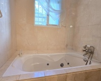 Resale - apartment - Benahavís - La Quinta