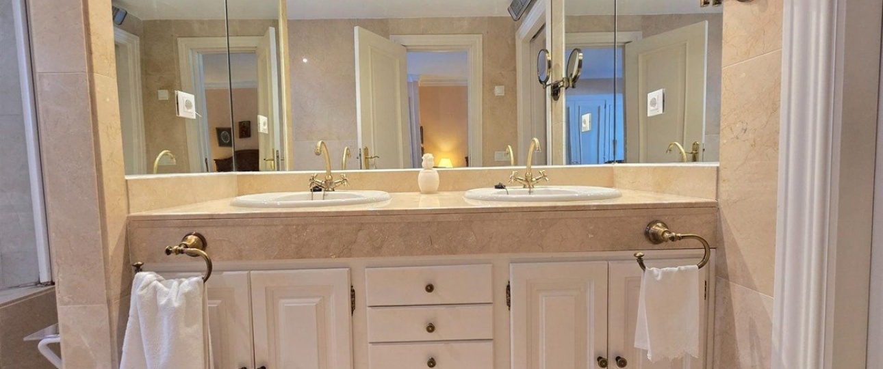 Resale - apartment - Benahavís - La Quinta