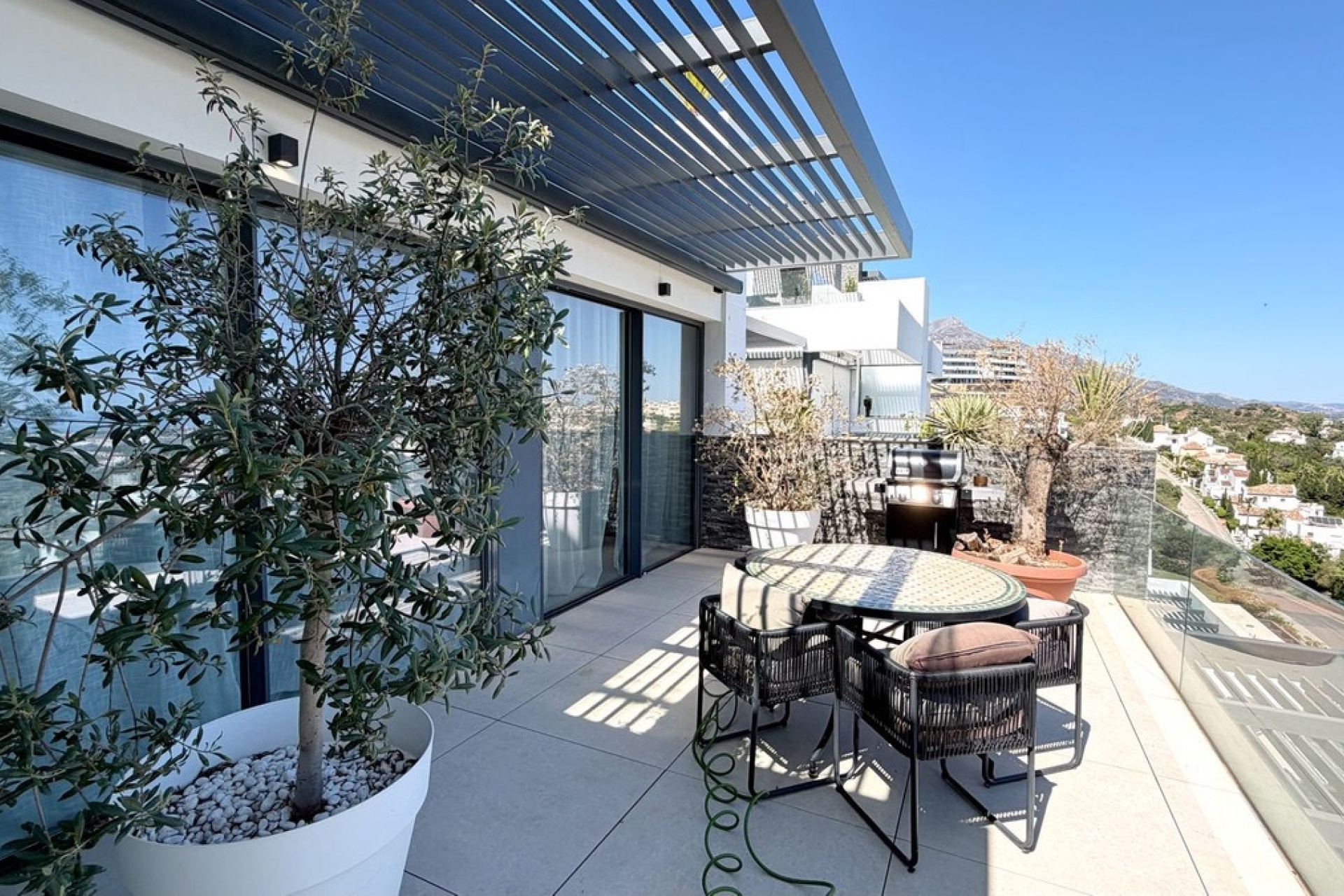 Resale - apartment - Benahavís - La Quinta