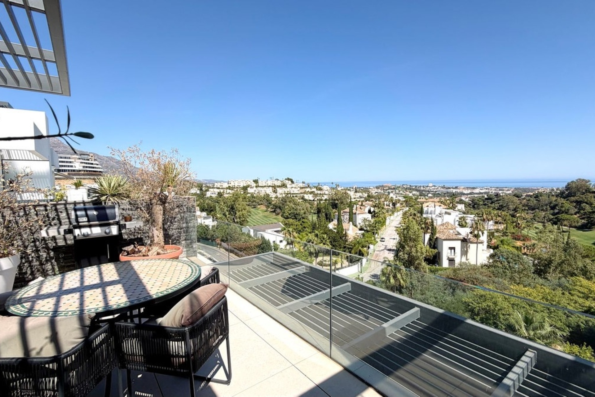 Resale - apartment - Benahavís - La Quinta
