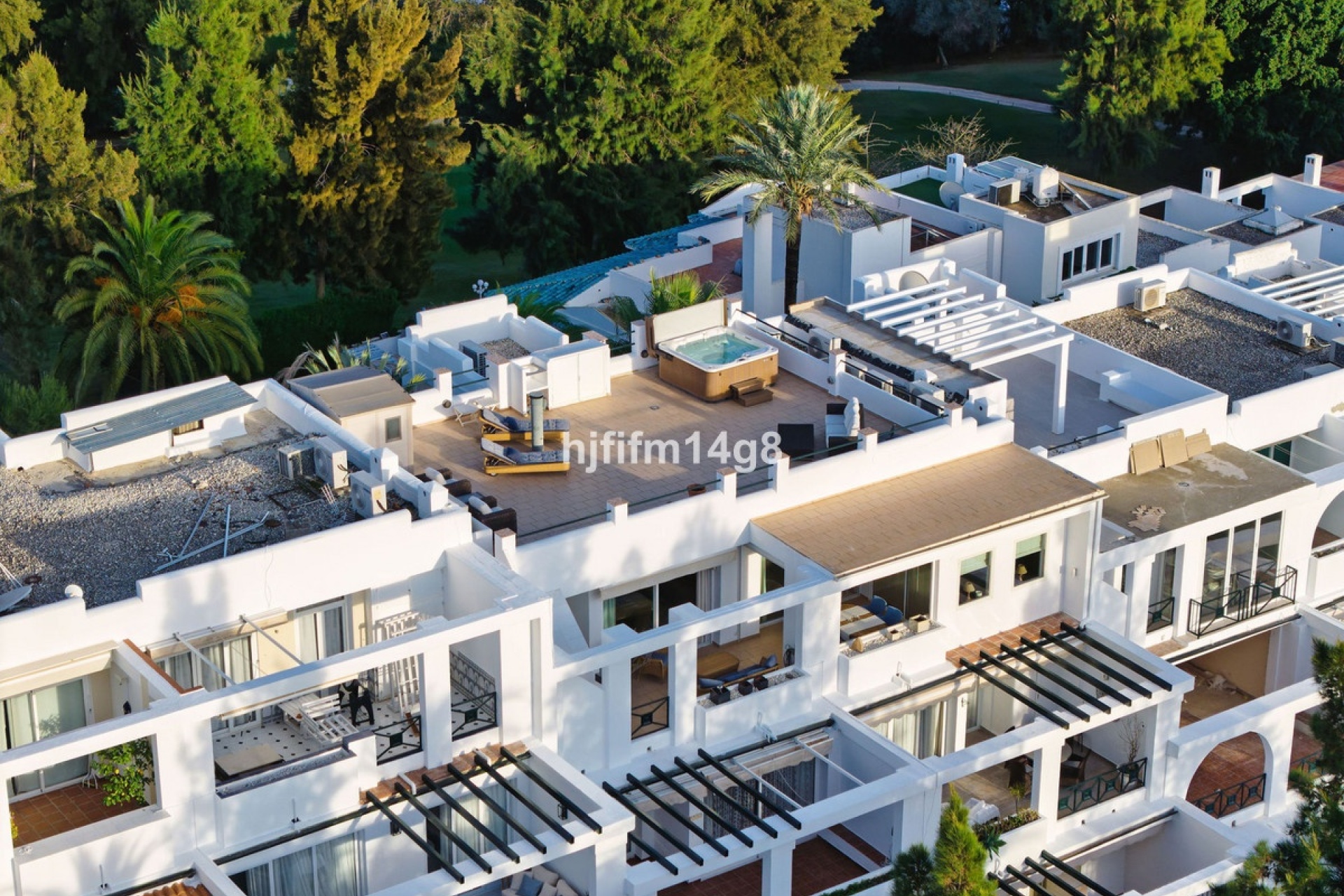 Resale - apartment - Benahavís - La Quinta