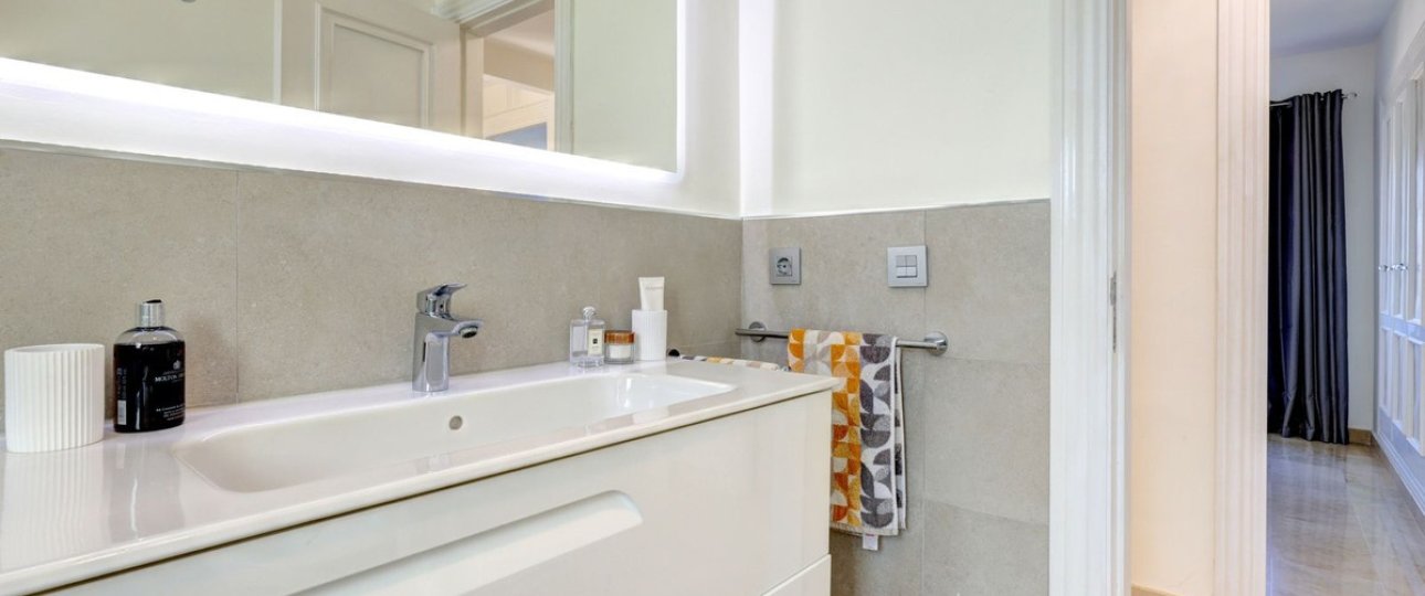 Resale - apartment - Benahavís - La Quinta