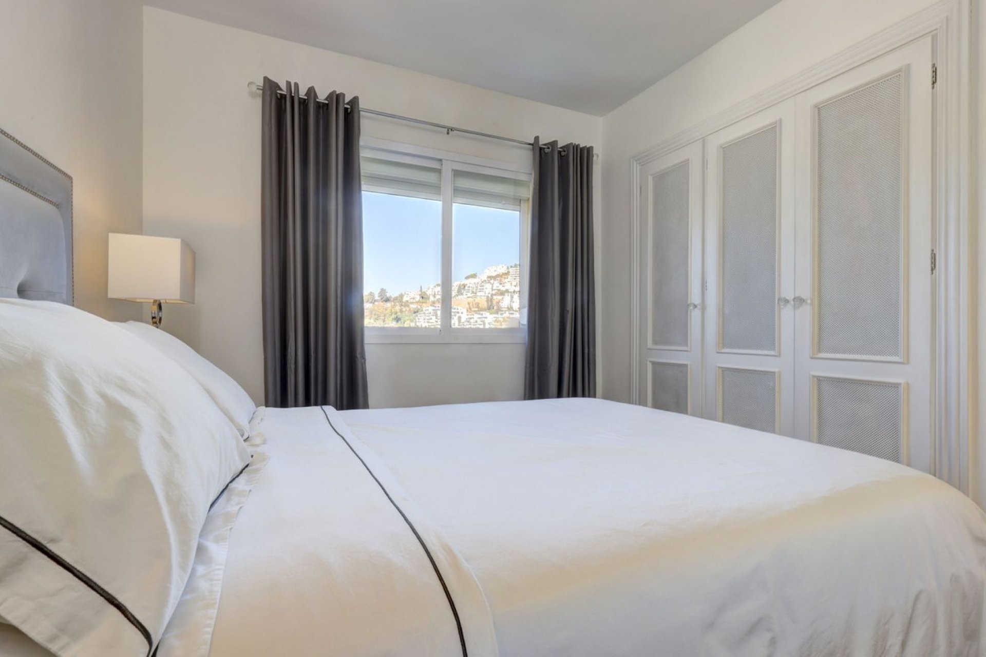 Resale - apartment - Benahavís - La Quinta