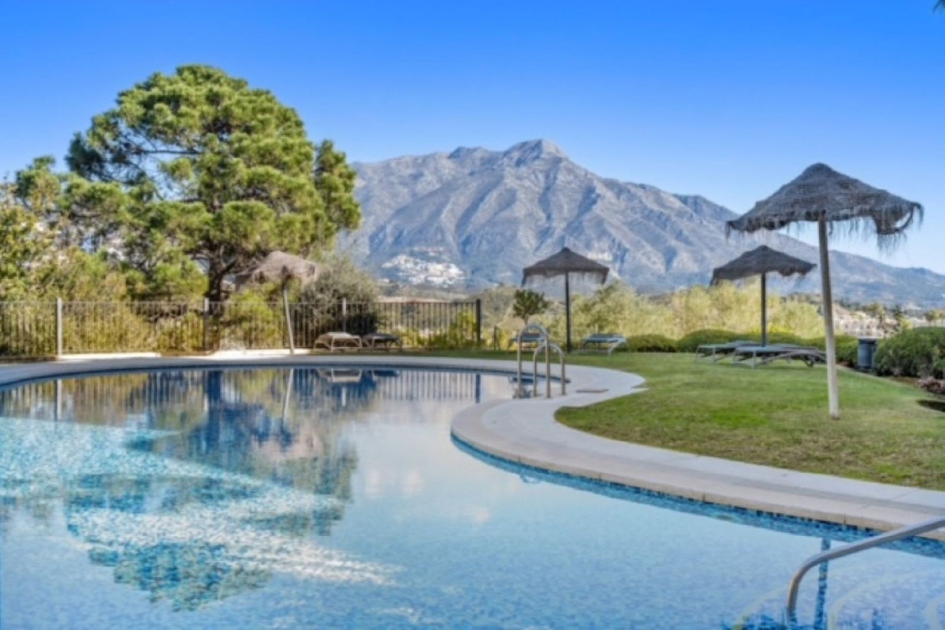 Resale - apartment - Benahavís - La Quinta