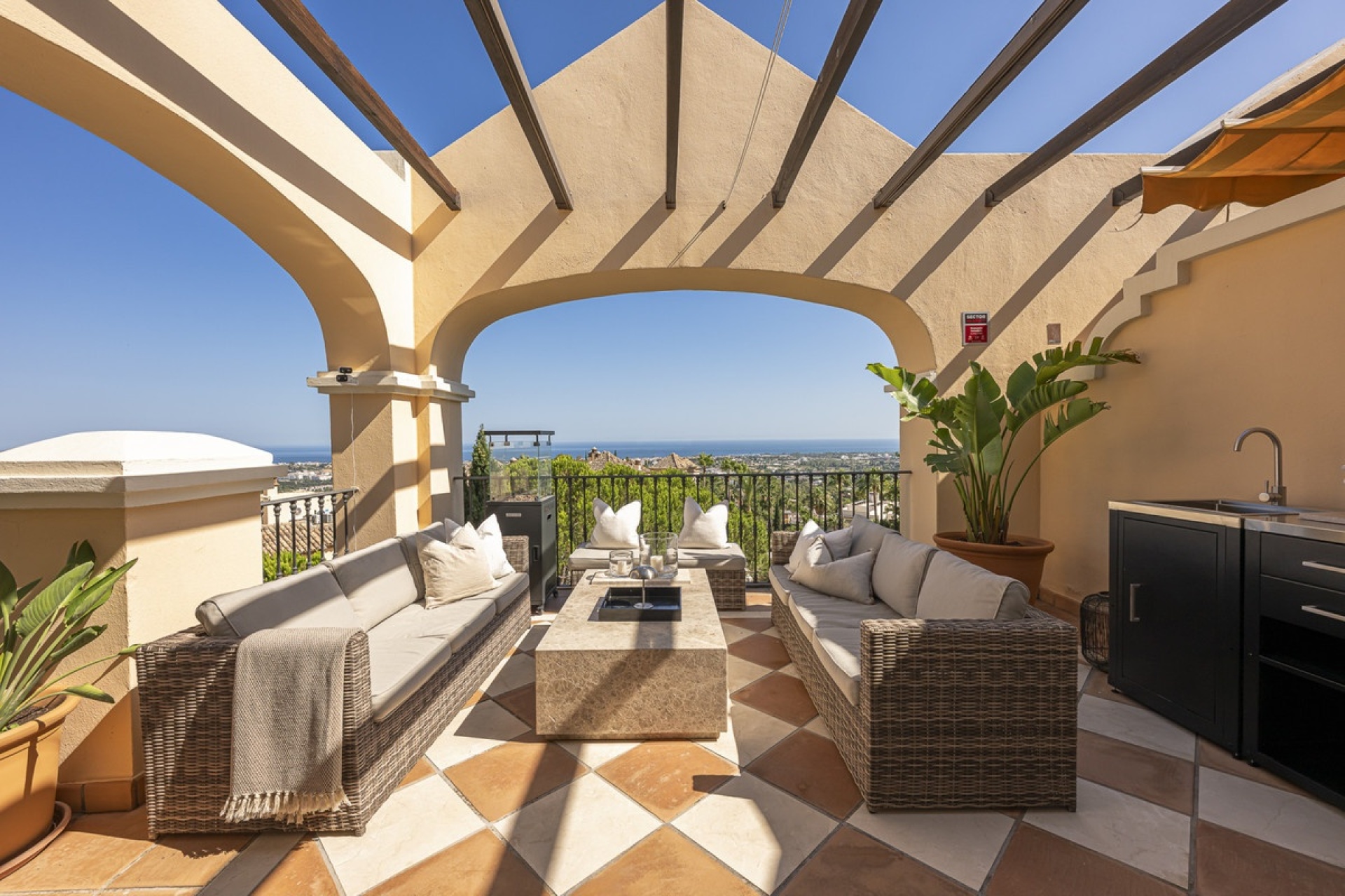 Resale - apartment - Benahavís - La Quinta