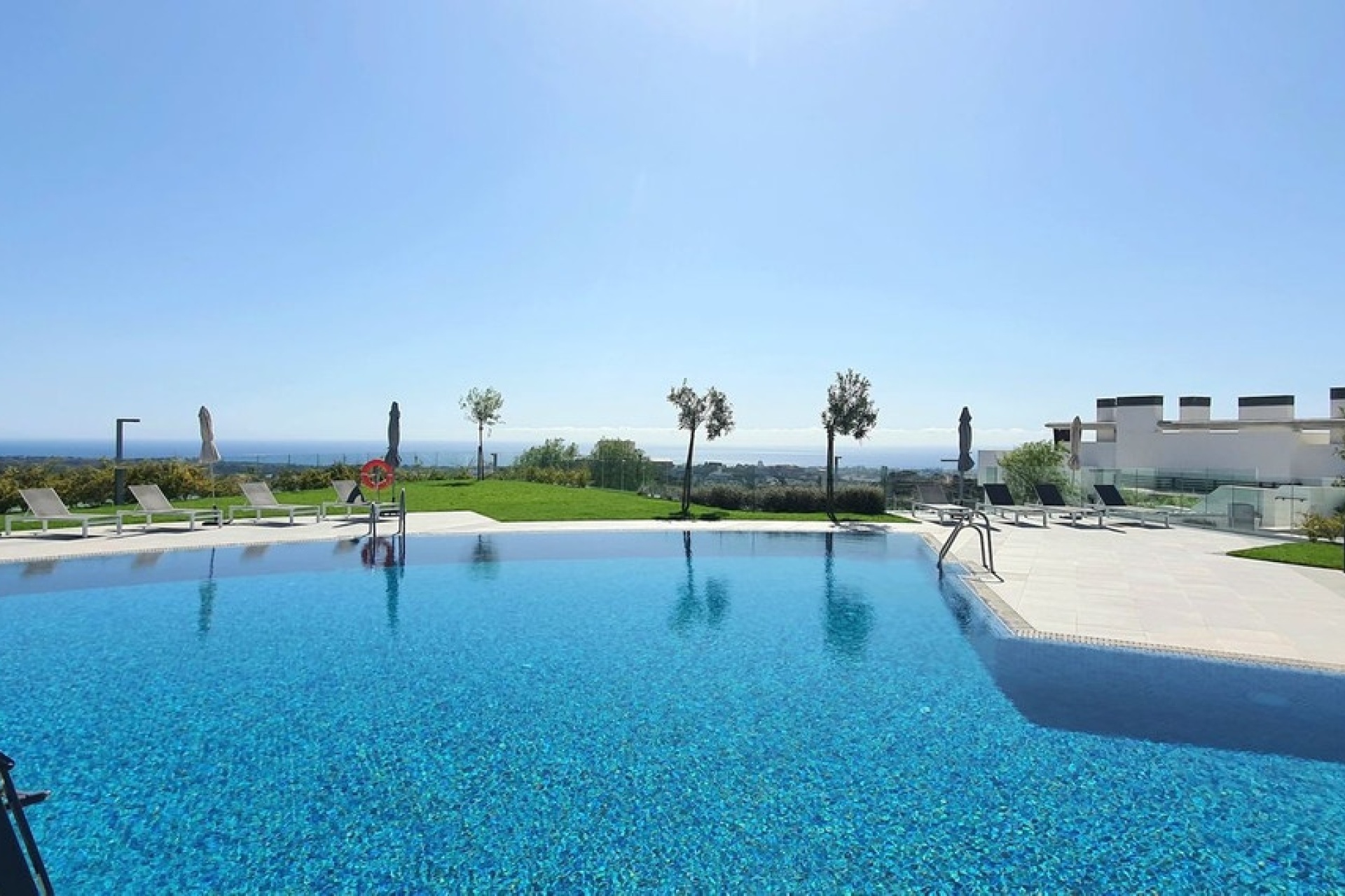 Resale - apartment - Benahavís - La Quinta