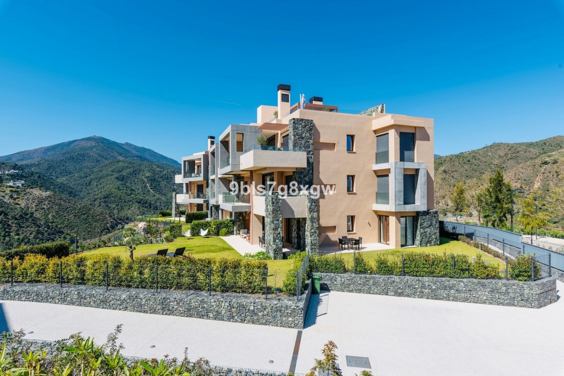 Resale - apartment - Benahavís - La Quinta