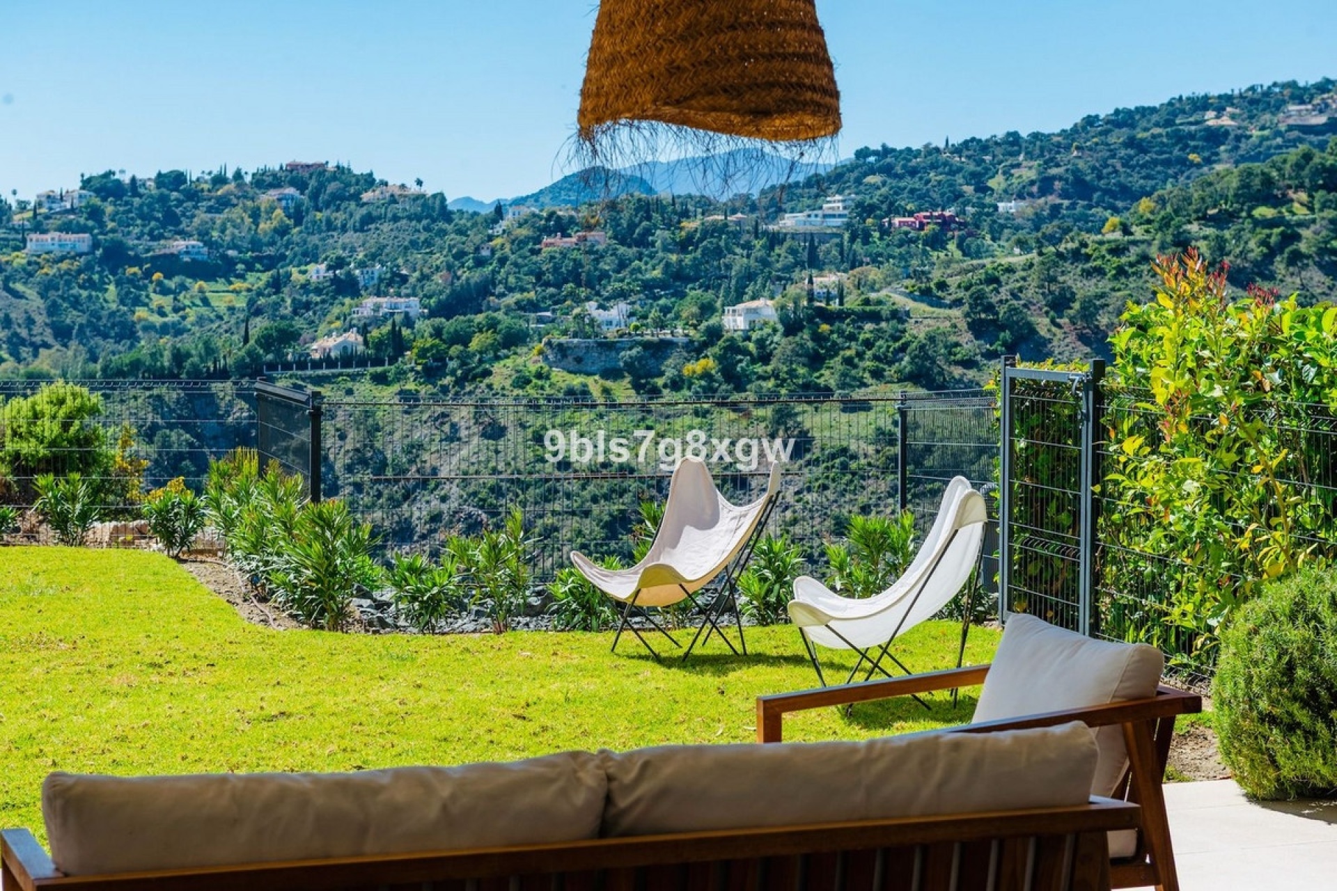 Resale - apartment - Benahavís - La Quinta
