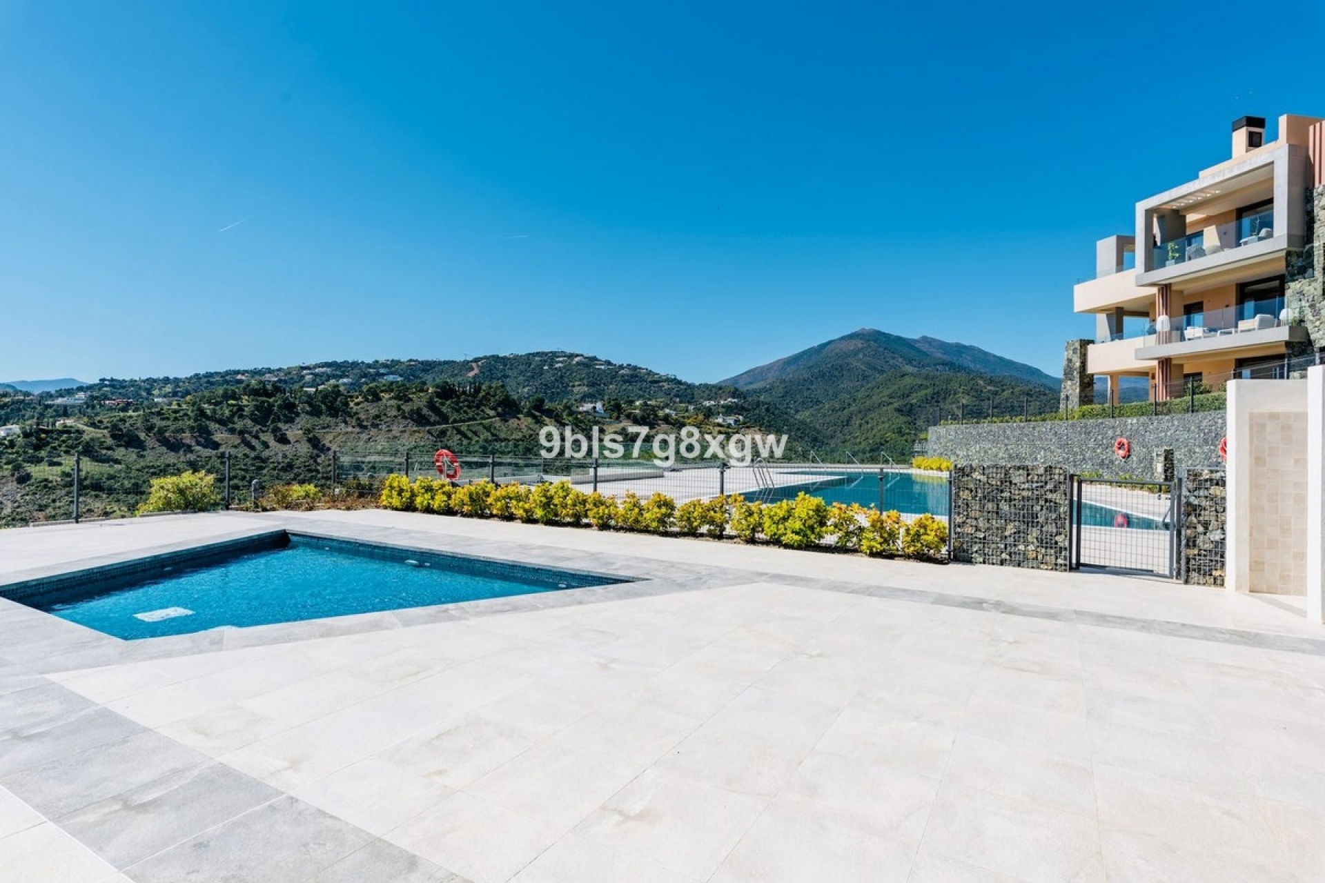 Resale - apartment - Benahavís - La Quinta